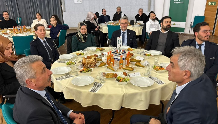 ABTTF Başkanı Habip Oğlu, DİTİB’nin iftar programına katıldı