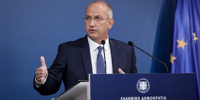 Hükümet sporda taraftar şiddetine karşı yeni düzenlemeye gidiyor