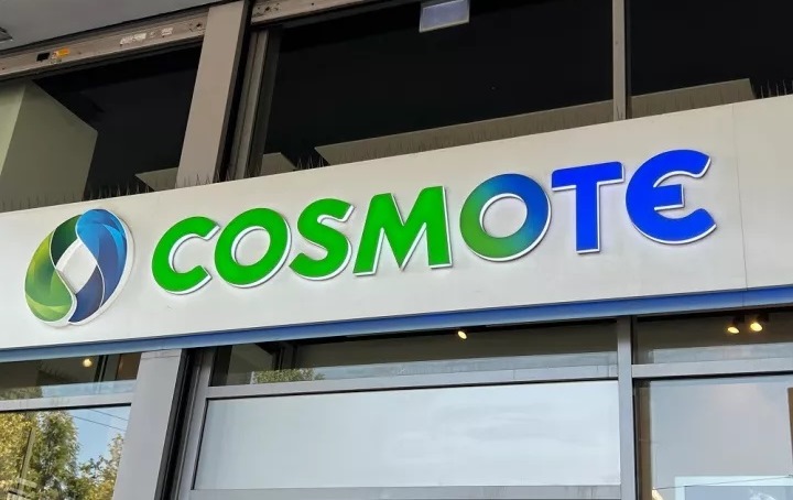 Cosmote müşterilerine ücretsiz konuşma ve internet kullanımı verdi