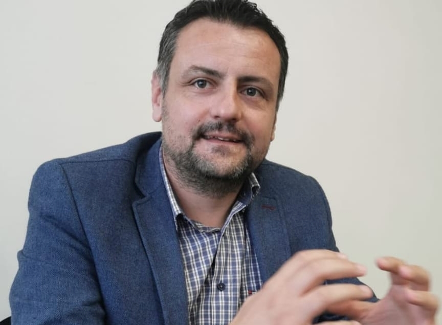 “Bizler güdülecek sürü veya azarlanacak çocuk değiliz”
