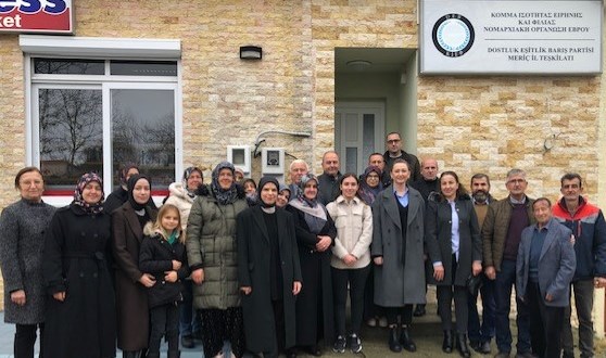 DEB Partisinden Büyük Derbent köyüne ziyaret