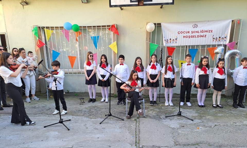GTGB Kadınlar Kolundan “10. Çocuk Şenliği” coşkusu
