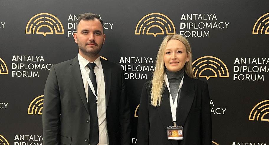 DEB Partisi Antalya Diplomasi Forumu’na katıldı