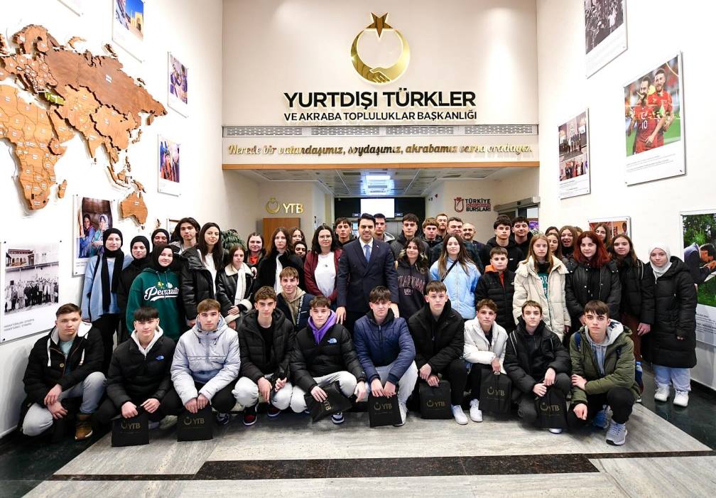 YTB Başkanı Abdullah Eren Gümülcineli gençleri ağırladı