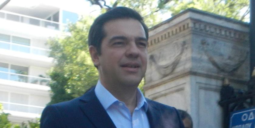 Çipras siyasete geri dönüyor: Yeni parti için geri sayım başladı