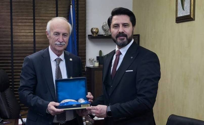 Trakya Üniversitesi Rektörü Mustafa Hatipler, belediye başkanı Ahmet Kurt’u ziyaret etti