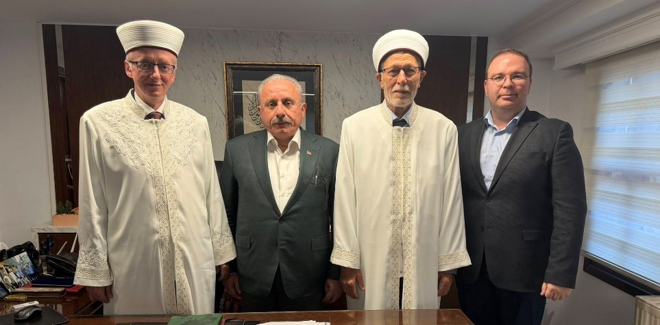 Mustafa Şentop İskeçe Müftülüğünü ziyaret etti