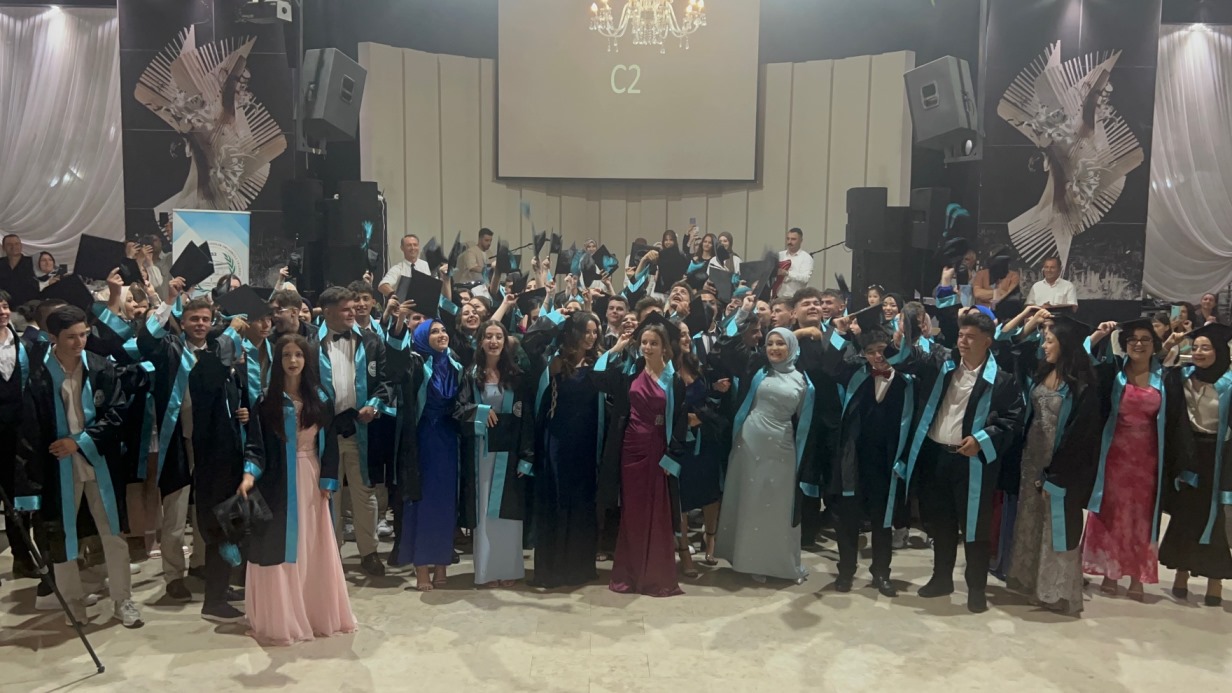 Gümülcine Celal Bayar Azınlık Lisesi’nde mezuniyet heyecanı