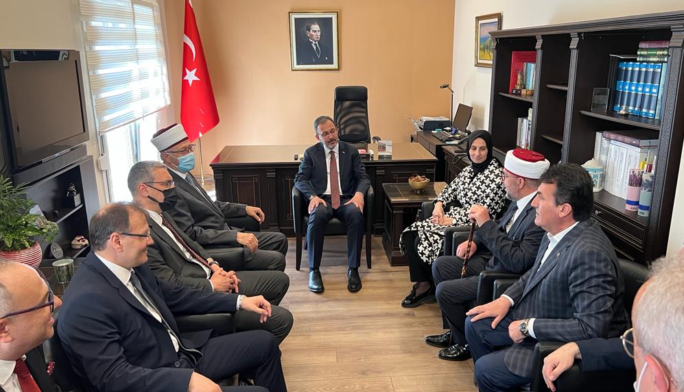 Türkiye’den Bakan Mehmet Kasapoğlu’nun Batı Trakya ziyareti başladı