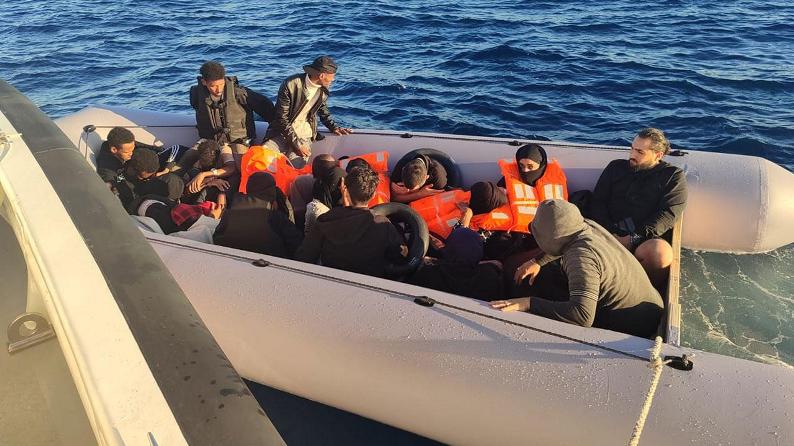 Yunanistan düzensiz göçmenlerin geri gönderilmesine ilişkin yasa tasarısı hazırlıyor