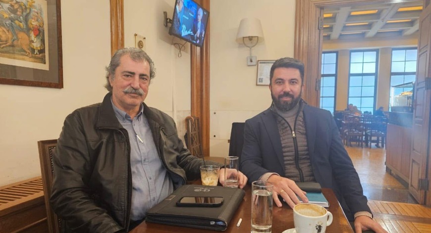Özgür Ferhat SİRİZA'ya mı dönüyor?