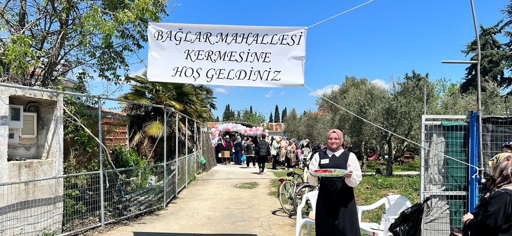 Bağlar Mahallesi öğrenci grubu üyelerinden kermes