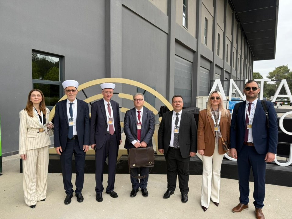 BTTADK heyetinden Antalya Diplomasi Forumu’nda diplomasi trafiği