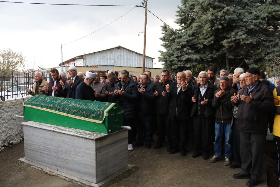 Adem Bekiroğlu son yolculuğuna uğurlandı