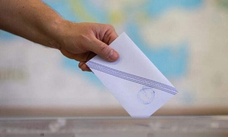 Çipras sahneye güçlü döndü, PASOK’u geride bıraktı