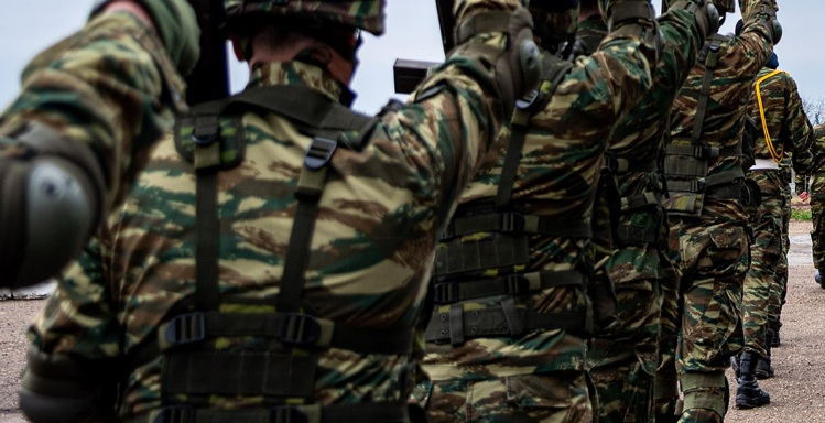 Yunanistan, silahlı kuvvetleri için "aktif gönüllü yedek" sistemini uygulamaya koyacak