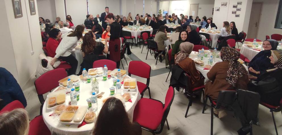 BTAYTD ailesi iftar sofrasında buluştu