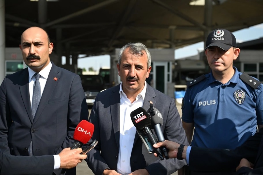 “Yunanistan'ın yangınlarla mücadele talebine hazırız”