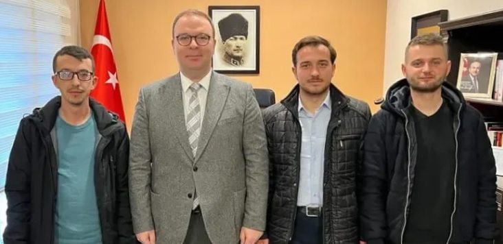 Başkonsolos Ünal'dan deprem bölgesinde görev yapan Ketenlikli gençlere teşekkür