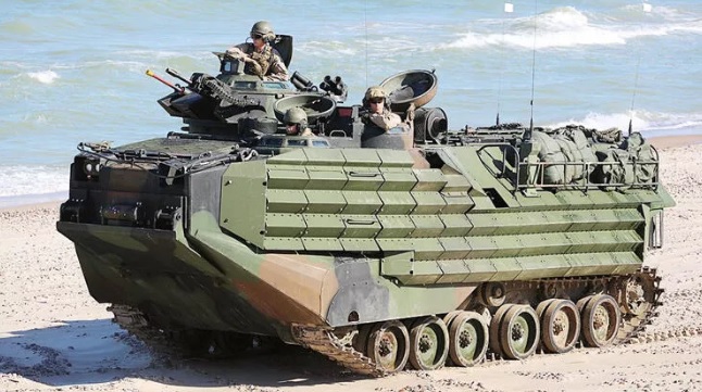 ABD’den Yunanistan’a 76 adet askeri çıkarma aracı