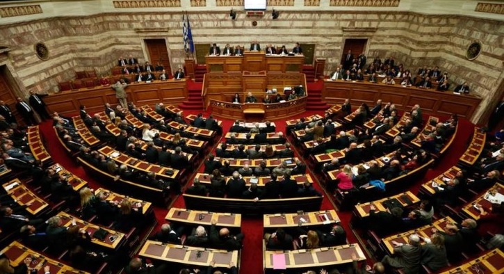 Hükümette yolsuzluk suçlamaları nedeniyle gerginlik