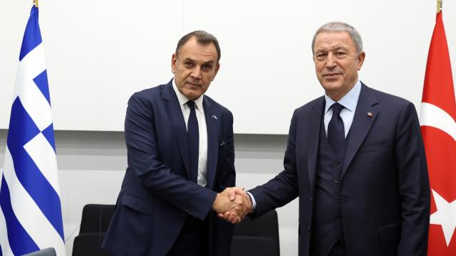 Akar, Panayotopulos ile telefonda görüştü