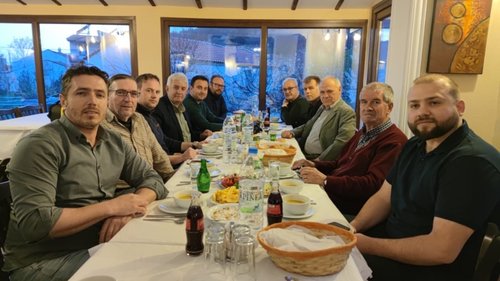 Meclis üyesi Hasan Hasan, Azınlık basınına iftar yemeği verdi