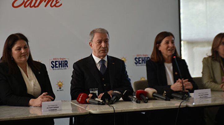 “Yunanistan'ın uzattığımız barış elini tutmasını bekliyoruz”