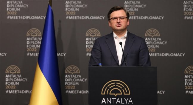Kuleba: “Lavrov insani koridorlar konusunda bir taahhüt vermedi”