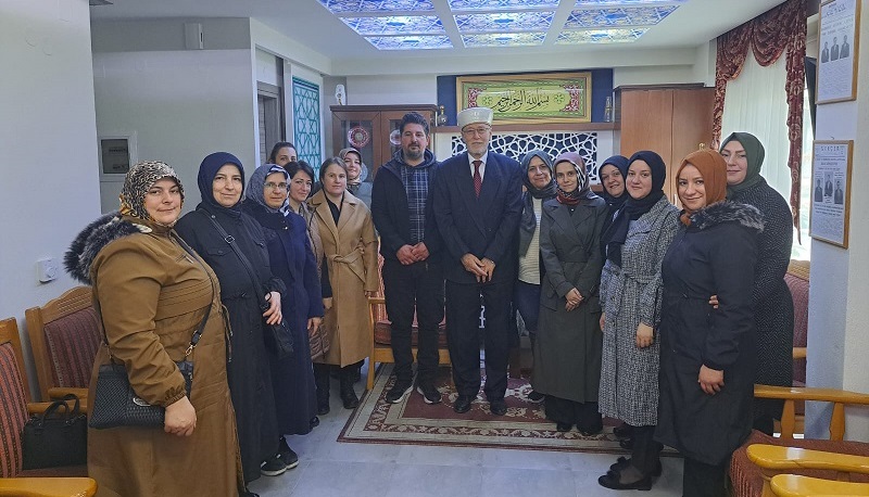 Seymen köyü Bayan Kur’an kursu öğrencilerinden müftü İbrahim Şerif’e ziyaret