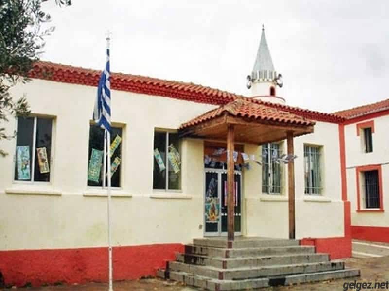 Türk Azınlık ilkokulları kapatılmaya devam ediyor