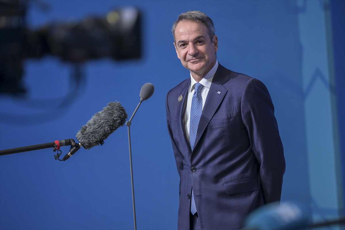 Miçotakis: "Türkiye Cumhurbaşkanı Erdoğan’la yapıcı bir ilişki yönünde işbirliğine devam edeceğim"