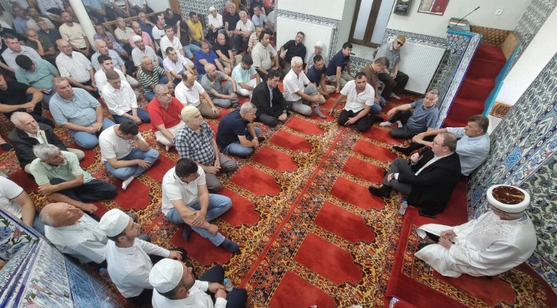 İskeçe’de 15 Temmuz şehitleri için camilerde mevlid ve dua programı düzenlendi