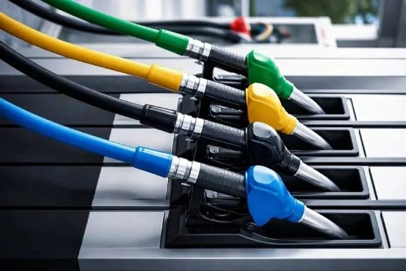 Yunanistan'da akaryakıt ve elektrik fiyatlarında yeni zam dalgası